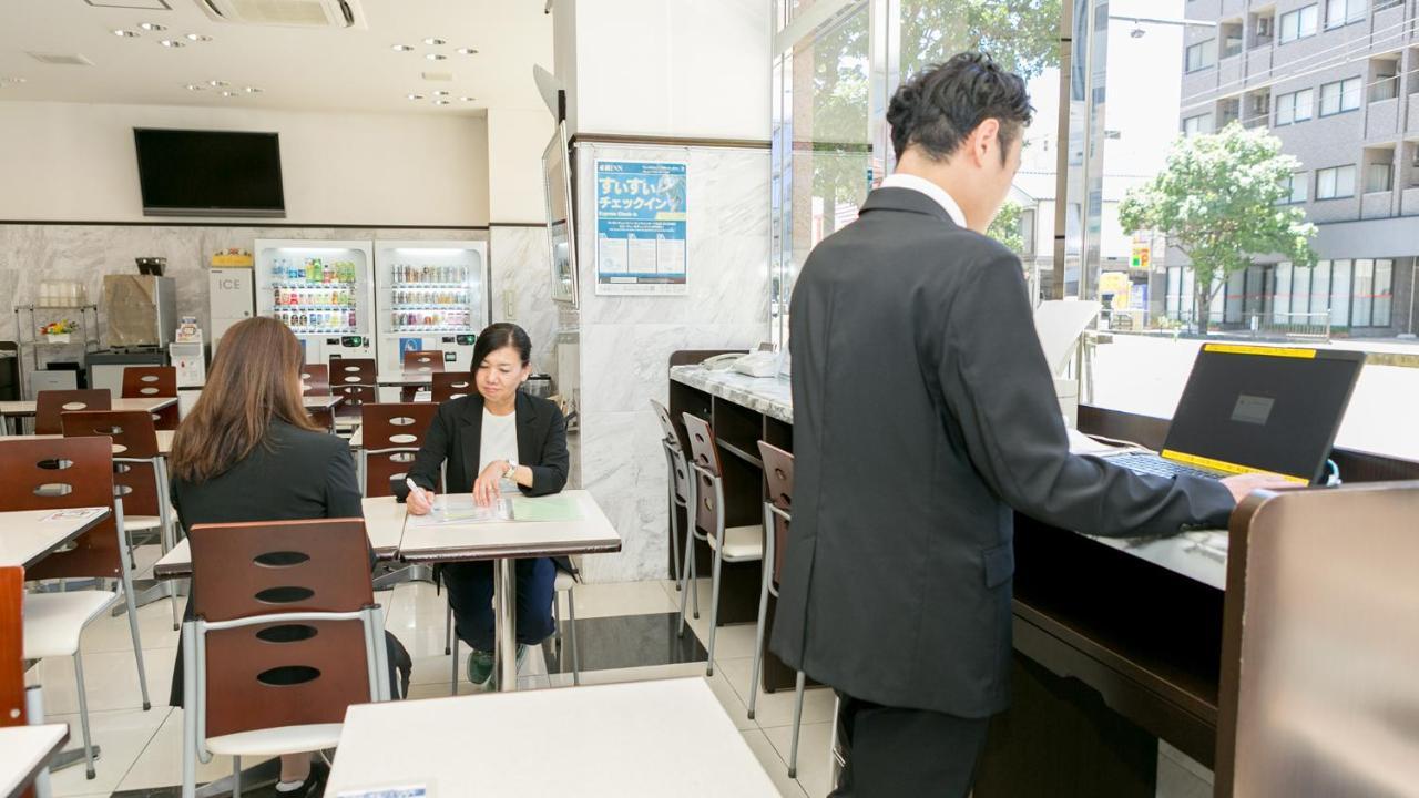 Toyoko Inn Kagoshima Chuo Eki Nishi Guchi Extérieur photo