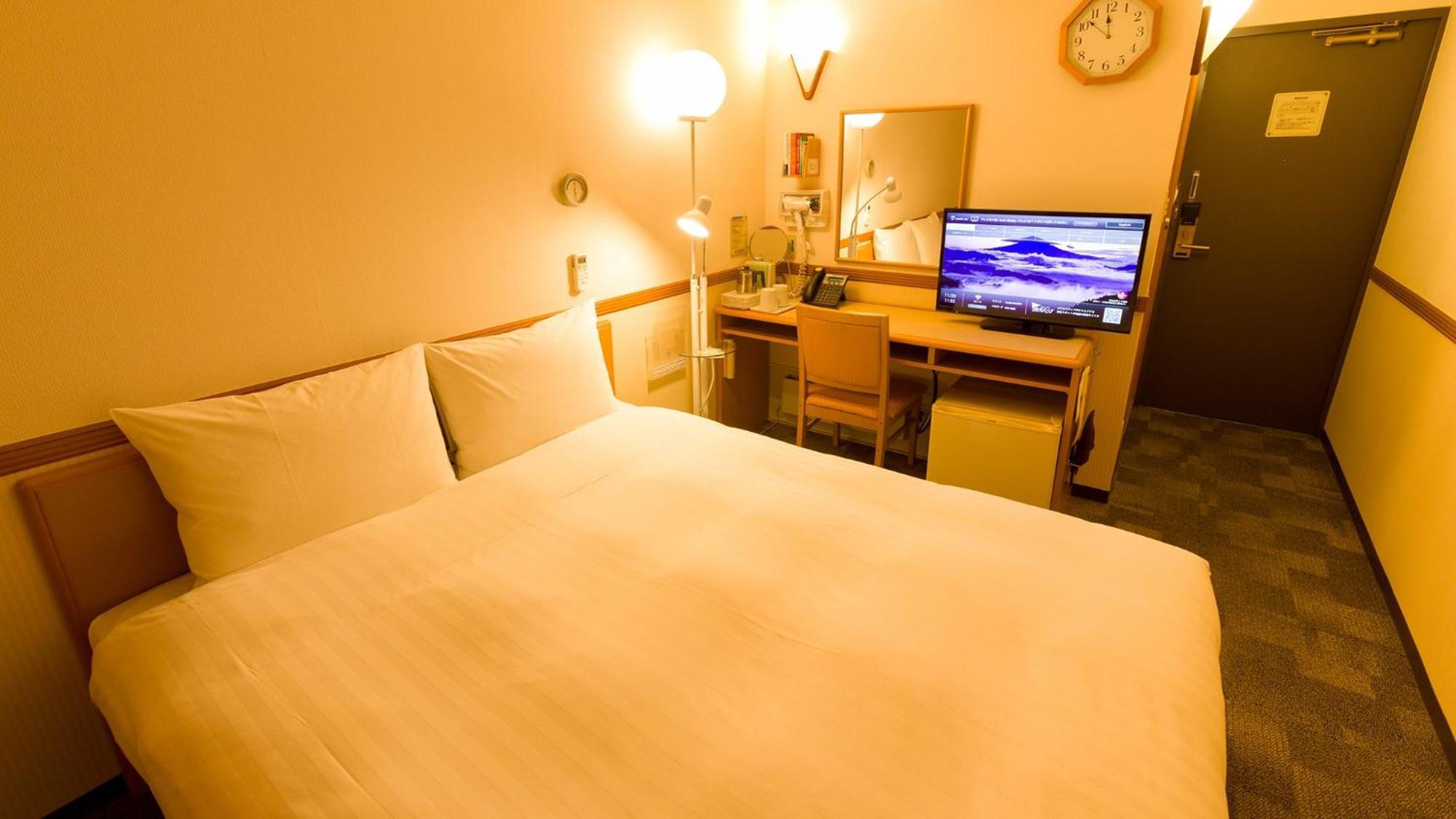 Toyoko Inn Kagoshima Chuo Eki Nishi Guchi Chambre photo
